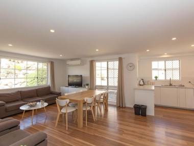 Oberlaken 2/125 Gippsland Street