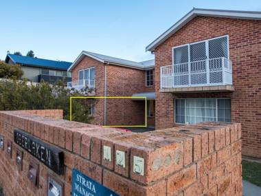 Oberlaken 2/125 Gippsland Street