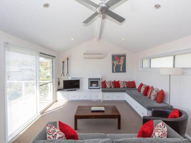 Silvermist 17 Poley Cow Lane