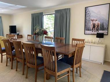 Cobbon Retreat