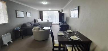 Horizons 201 - Lake Jindabyne Waterfront