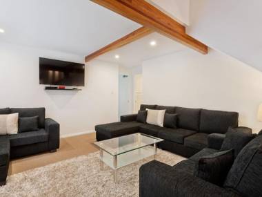 Kestrels Rest 116 Gippsland Street