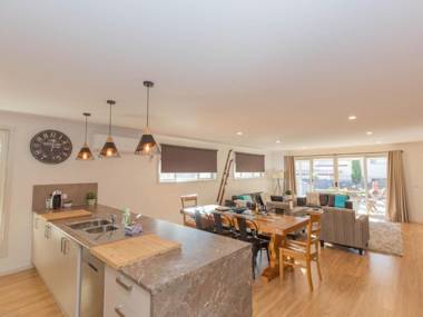 Jindalee 2 9 Twynam Street