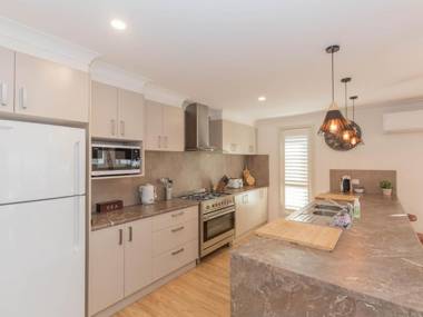 Jindalee 1 and 2 in Twynam Street