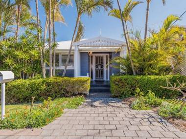 Kenlee - family and pet friendly