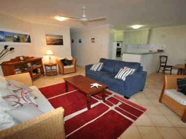 Blue Pacific 1 - Across the road from Pippi Beach