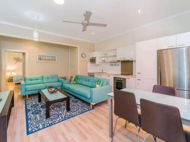 Yamba Daze - Sunset - Pet Friendly