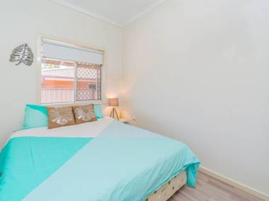 Yamba Daze - Sunset - Pet Friendly