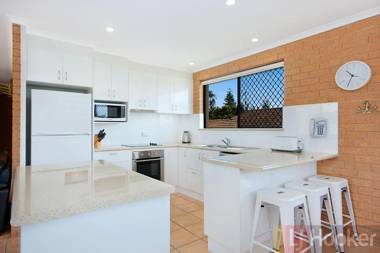 Elsewhere 3 - LJHooker Yamba