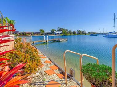 Seachange -Waterfront