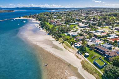 Omaroo Prestige Waterfront