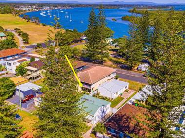 Bayside Unlimited WiFi and linen close to beach Internal photos coming shortly