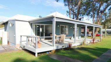 Huskisson Holiday Motel Cabins