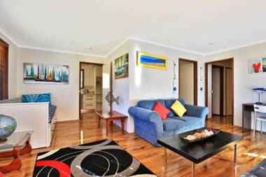 Sandy Toes Beach House Jervis Bay - 2min to Beach