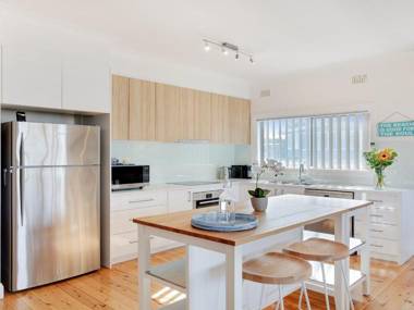 Sienna by the Sea - spacious coastal getaway