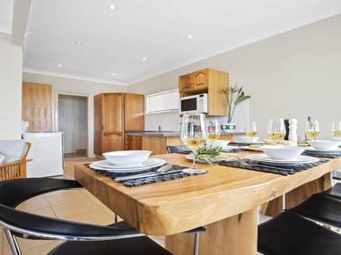 Mamorhomy - beachfront spacious apartment