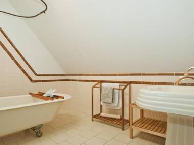 Izba - mediterranean style hideaway