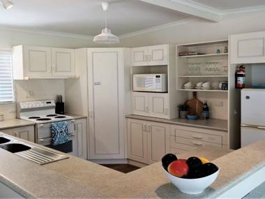 Sealark - views of the bay