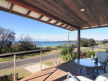 Oasis on the Beach :: Jervis Bay Rentals