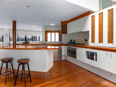 Oasis on the Beach :: Jervis Bay Rentals