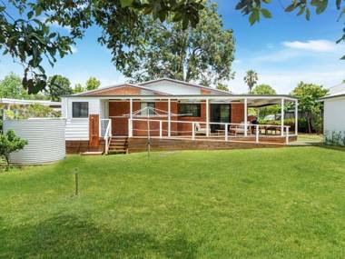 SANDALWOOD Huskisson 4pm Check Out on Sundays