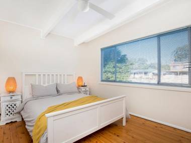 Beachwood - Pet Friendly - 2 Mins Walk to the Beach