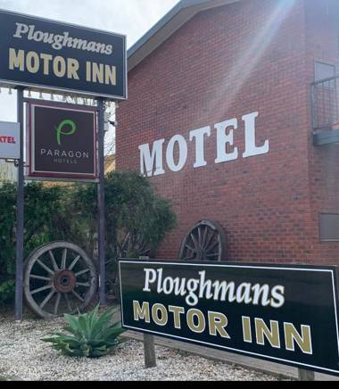 Ploughmans Motor Inn