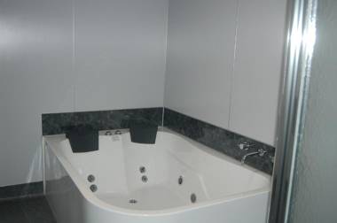 Horsham Mid City Court Motel