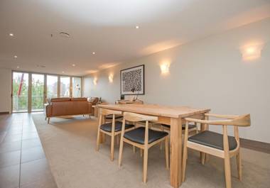 Sullivans Cove Apartments