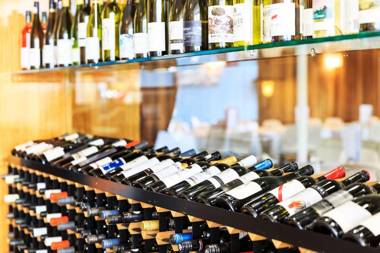 Riverfront Motel & Villas