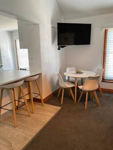 Shipwrights Arms Hotel