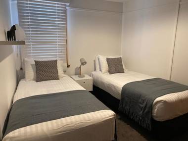 Shipwrights Arms Hotel