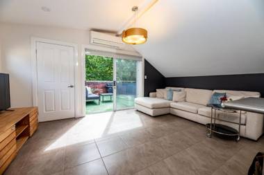 Tuck Inn Yarra Valley