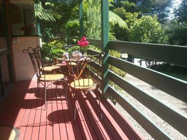 Healesville Selfie - self contained house