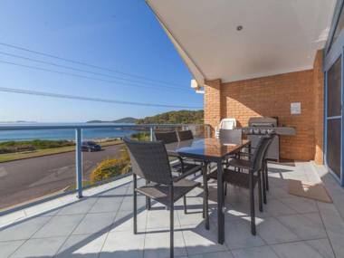 Tah Villa 1/68 Marine Drive