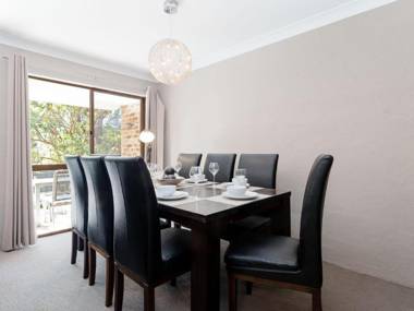 34 'Bay Parklands' 2 Gowrie Avenue - WIFI Views Pool Spa & Tennis Court