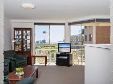 Intrepid Close Seaspray Unit 03 4