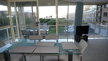 Seaspray- Walk to the beach!