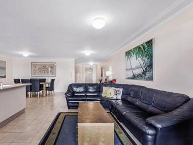 Florentine Unit 2/11 Columbia Close