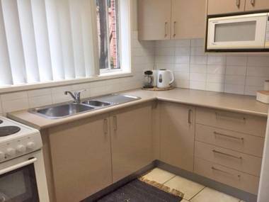 2/10 Catalina Close - Walk to Shoal Bay Beach