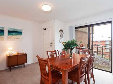 11 'Shoreline' 1 Intrepid Close - cosy unit within walking distance to the water