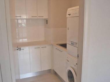 4 'Florentine' 11 Columbia Close - spectacular views and air conditioning