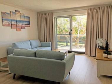 10 'Parkview' 11-13 Catalina Close - peaceful park views