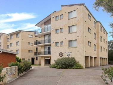 12 'The Helm' 22 Voyager Close - unit in Little Beach with direct access to Shoal Bay Beach!