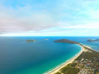 Large 4 Bedroom Home - Pet Friendly