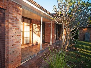 All Decked Out - Pet Friendly