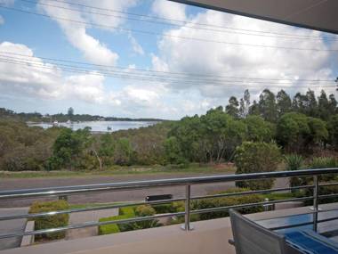 Magnificent Views - Mariners Mark