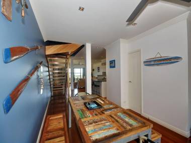 Magnificent Views - Mariners Mark