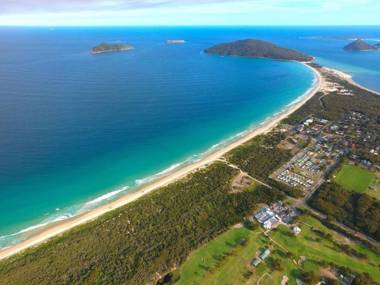 Riverside Views Hawks Nest