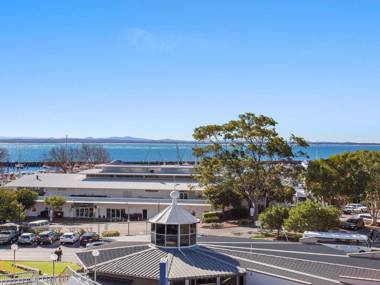 Nelson Bay CBD Apartment - No.41 Nelson Towers